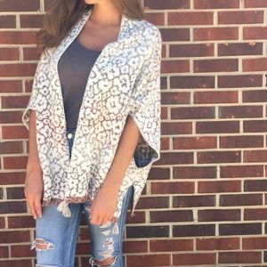Knox Rose / Oversized Sweater-Poncho
